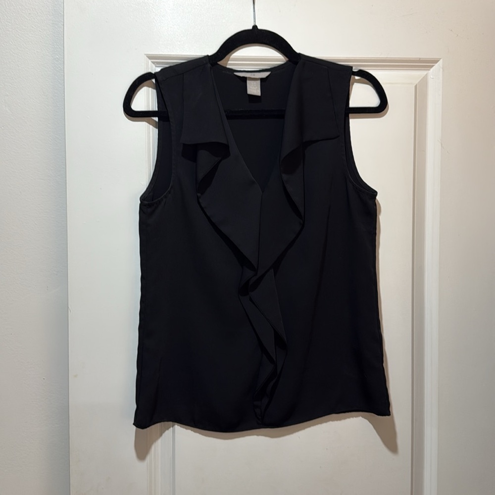 H&M Elegant Black Sleeveless Blouse with Ruffle Detailing